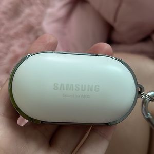 Samsung headphones sound by akg